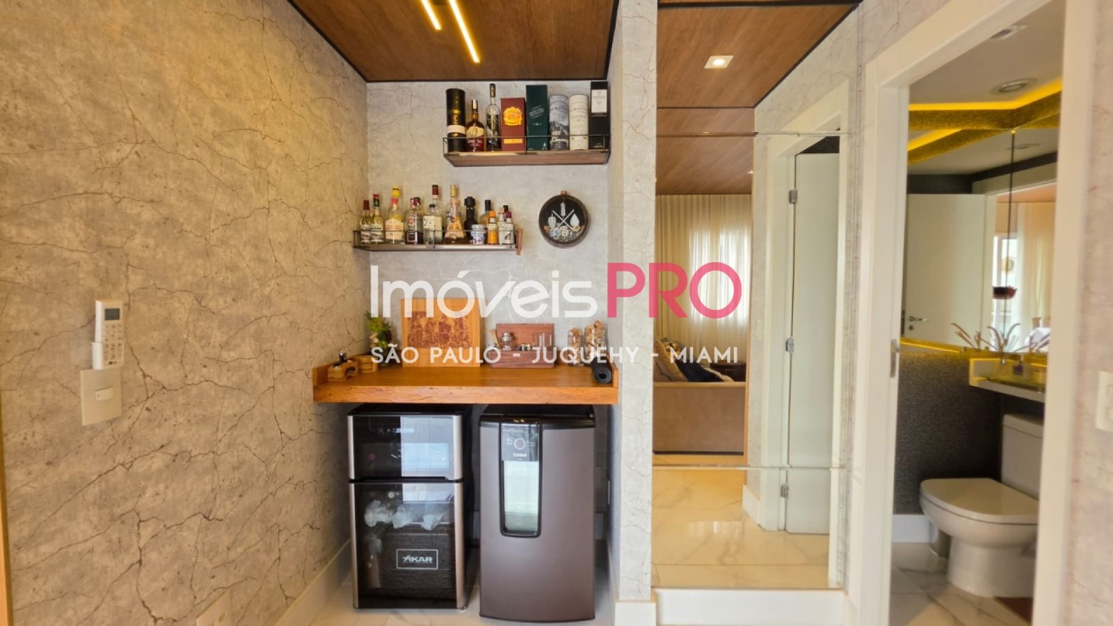 Foto :: IP40397