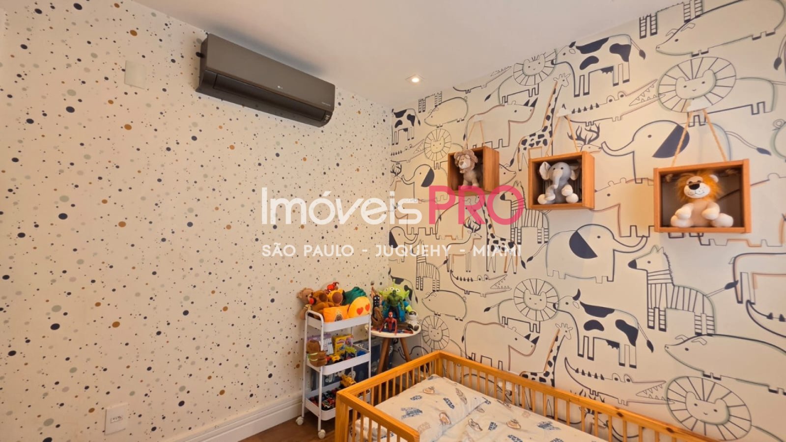 Foto :: IP40397