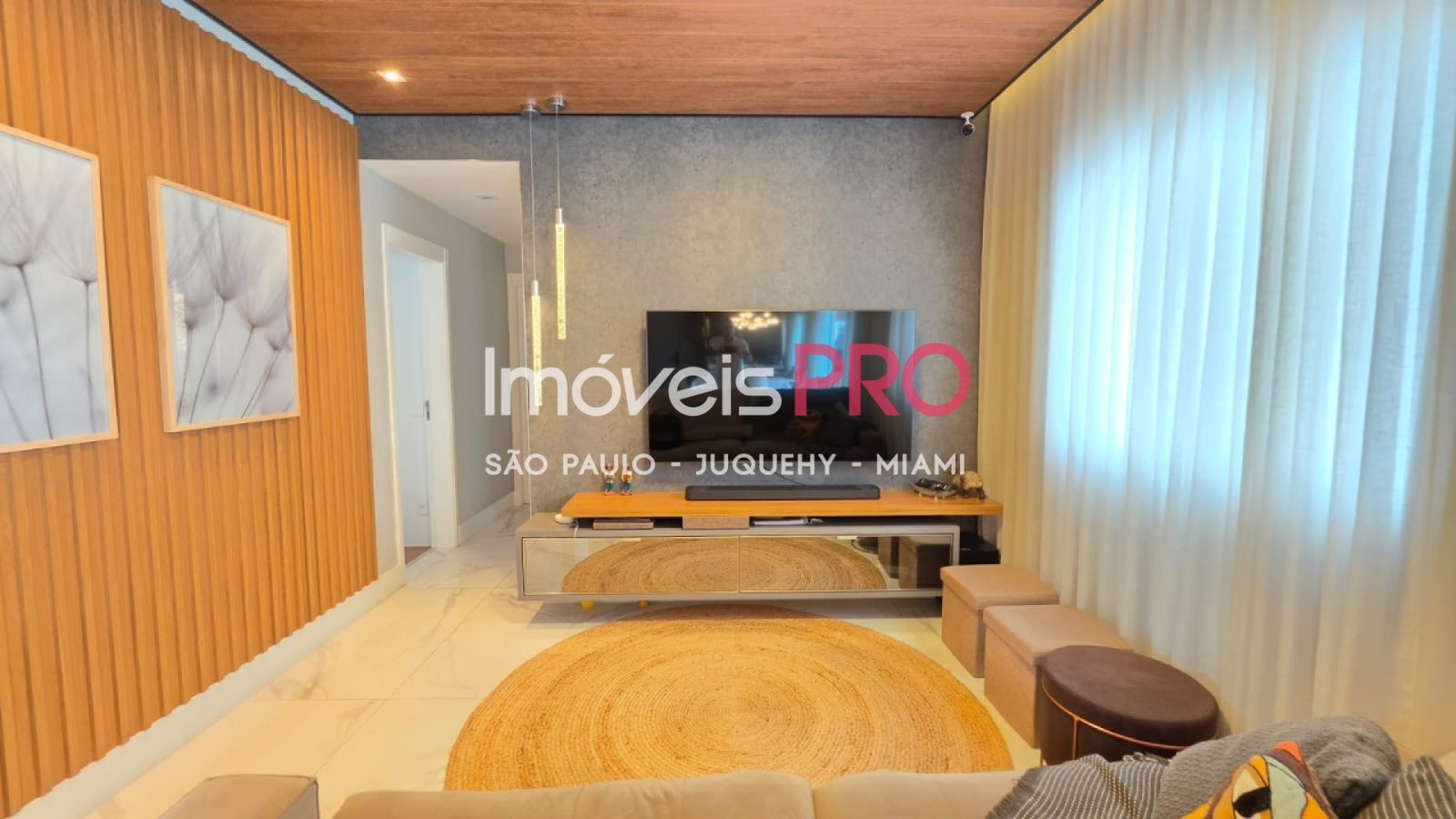 Foto :: IP40397