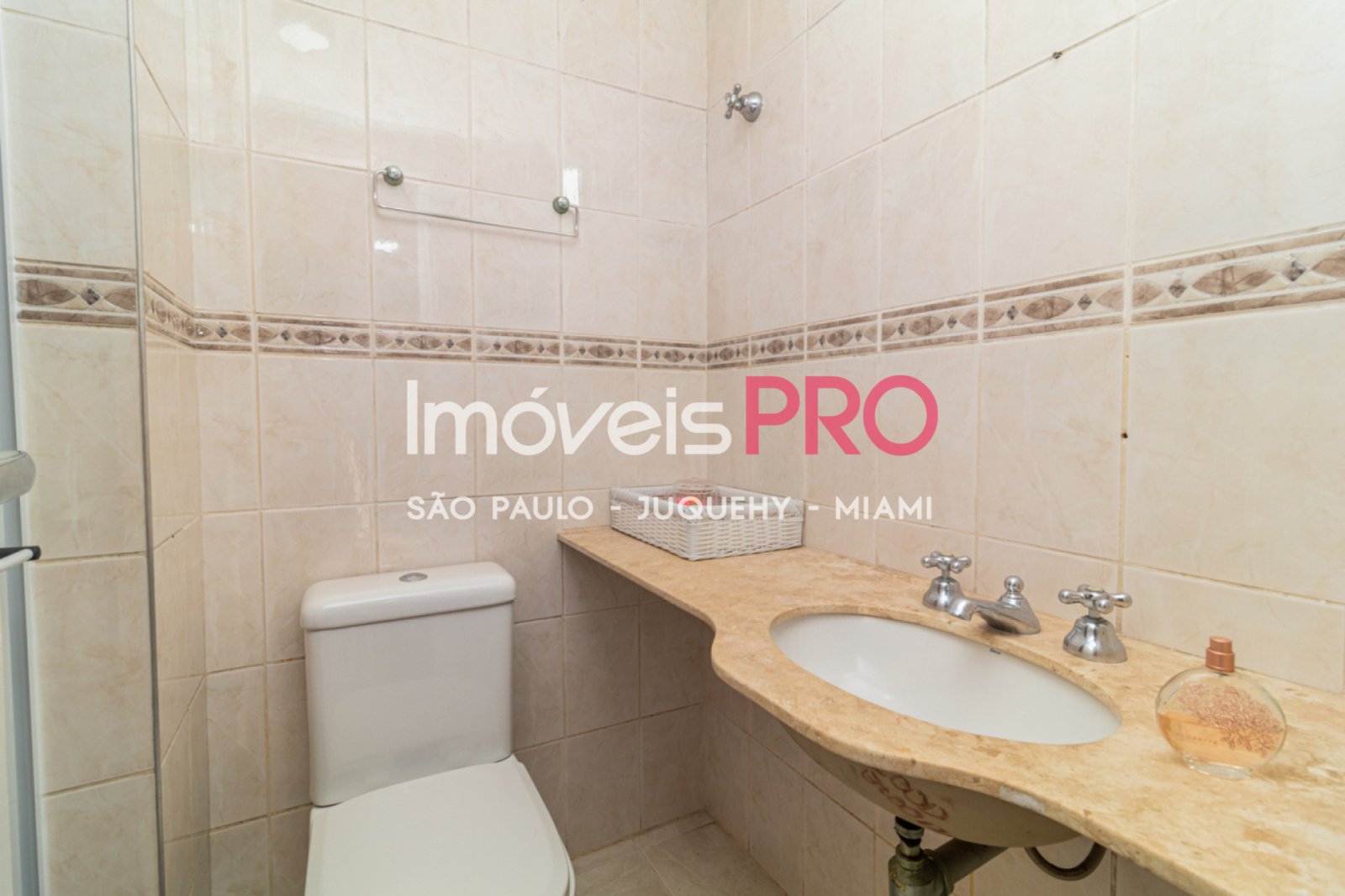Foto :: IP40399