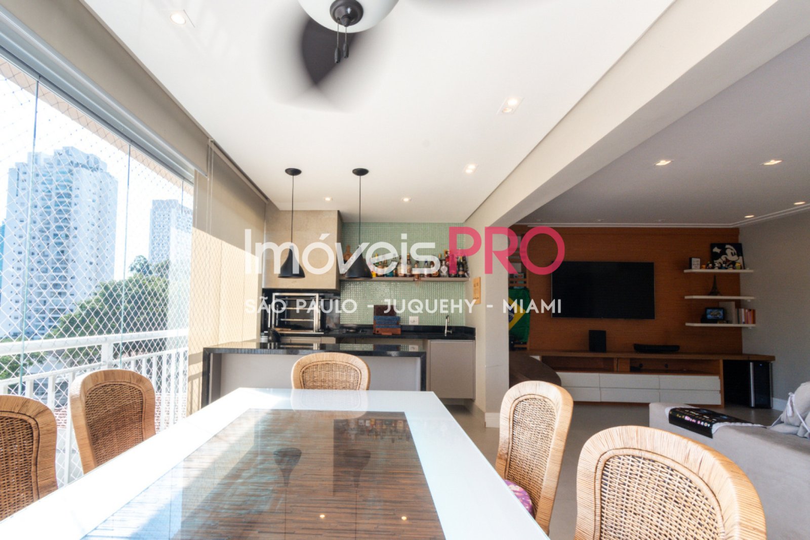 Foto :: https://assets.imoveispro.com.br/thumb/IP40406/apartamento-venda-brooklin_IP40406_11_1920x1080.jpg?