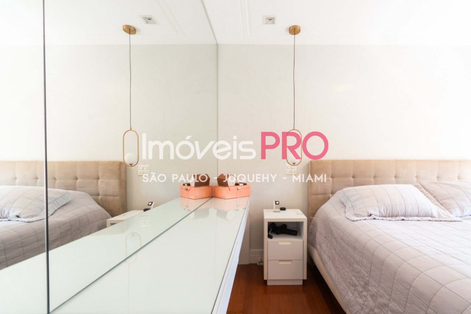 Foto :: IP40406