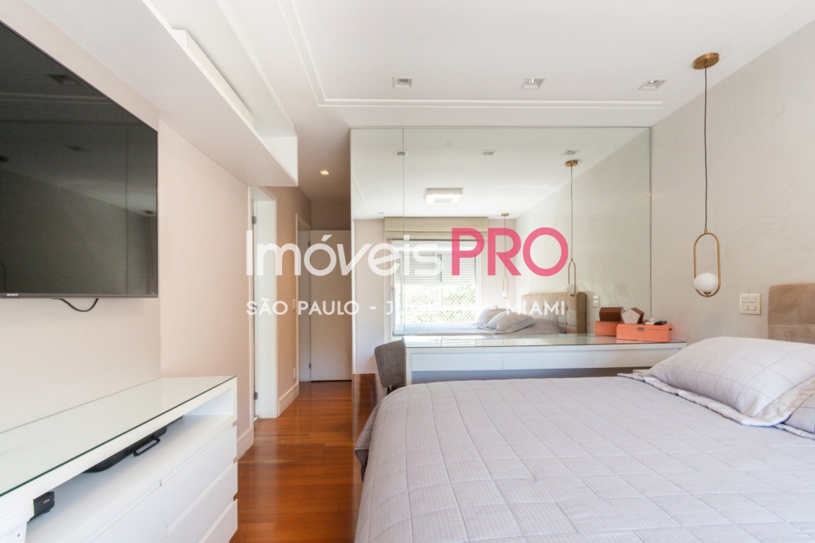Foto :: IP40406