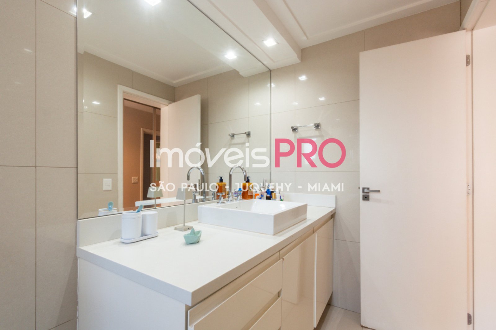 Foto :: https://assets.imoveispro.com.br/thumb/IP40406/apartamento-venda-brooklin_IP40406_23_1920x1080.jpg?