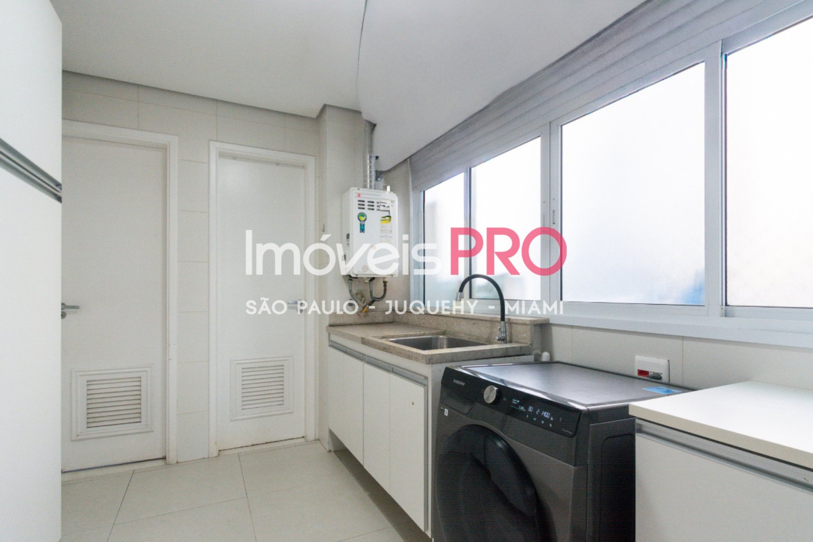 Foto :: IP40406