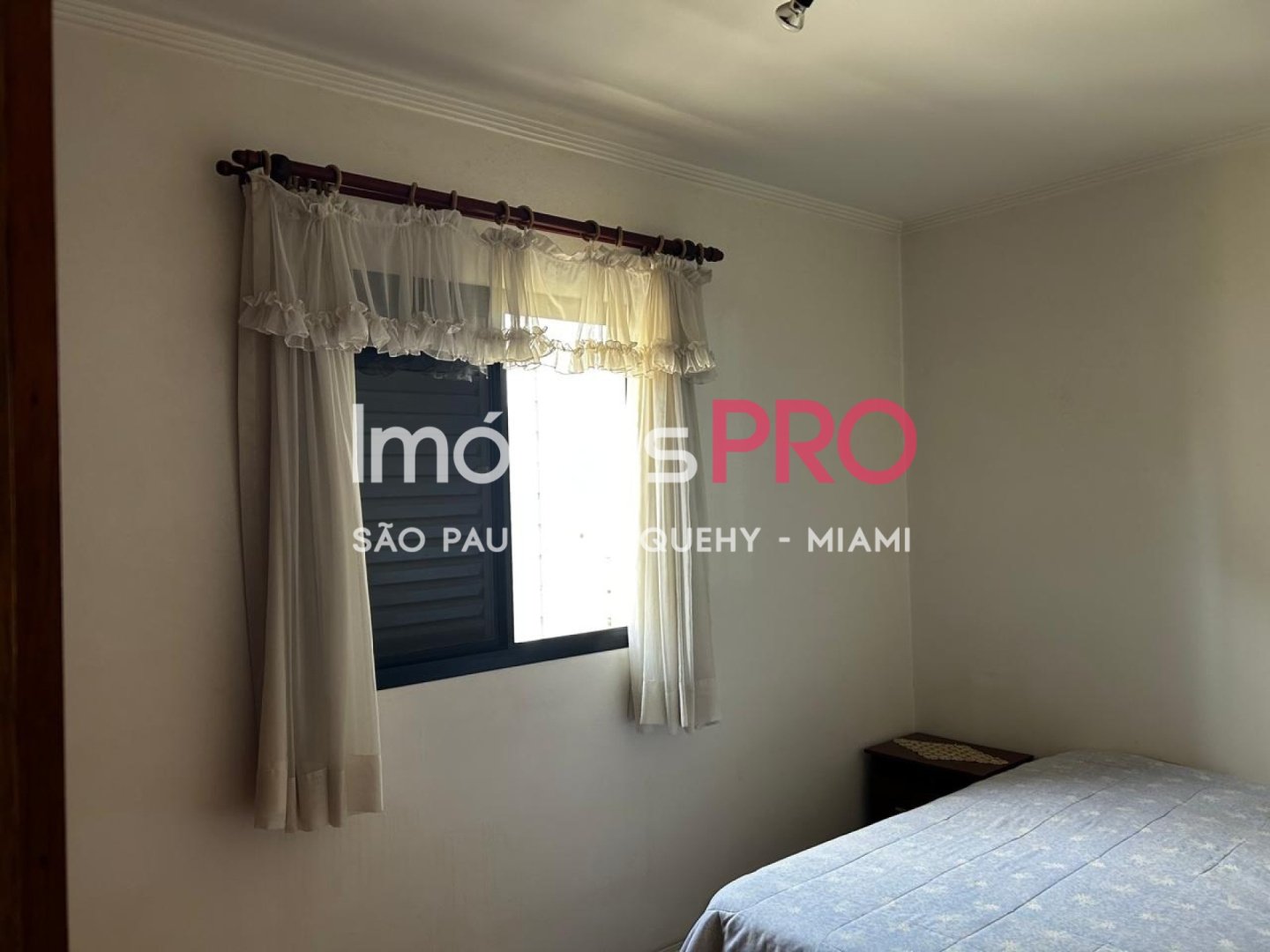 Foto :: IP40411