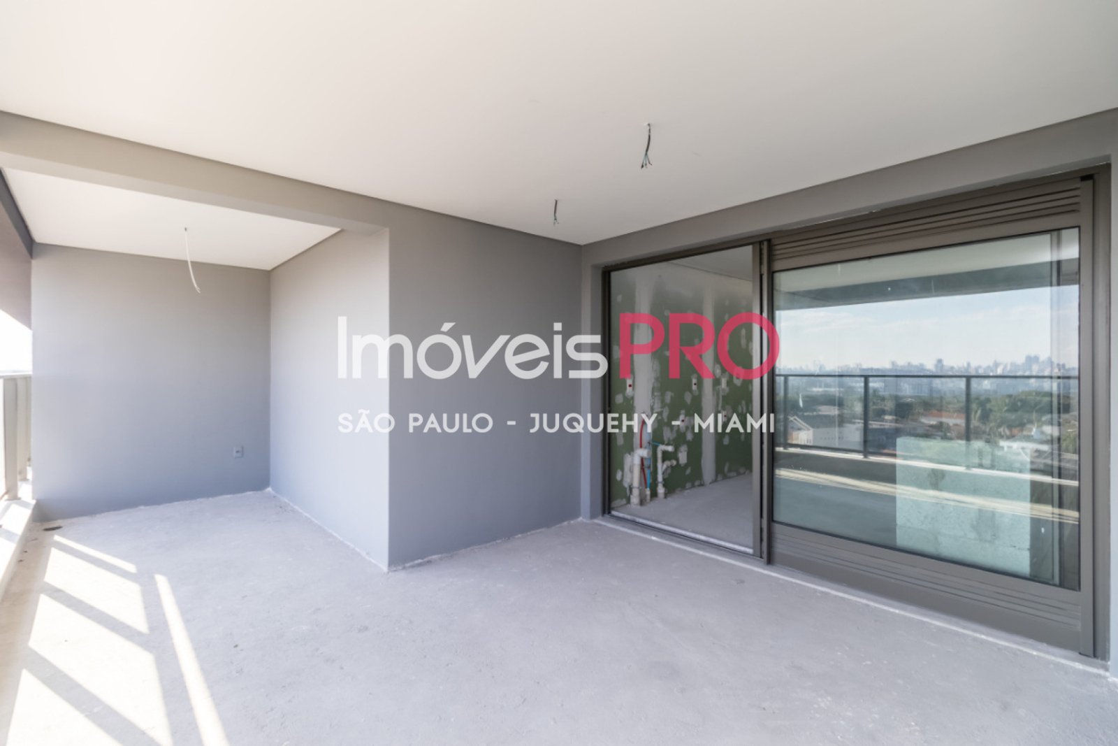 Foto :: https://assets.imoveispro.com.br/thumb/IP40419/apartamento-venda-alto-de-pinheiros_IP40419_11_1920x1080.jpg?