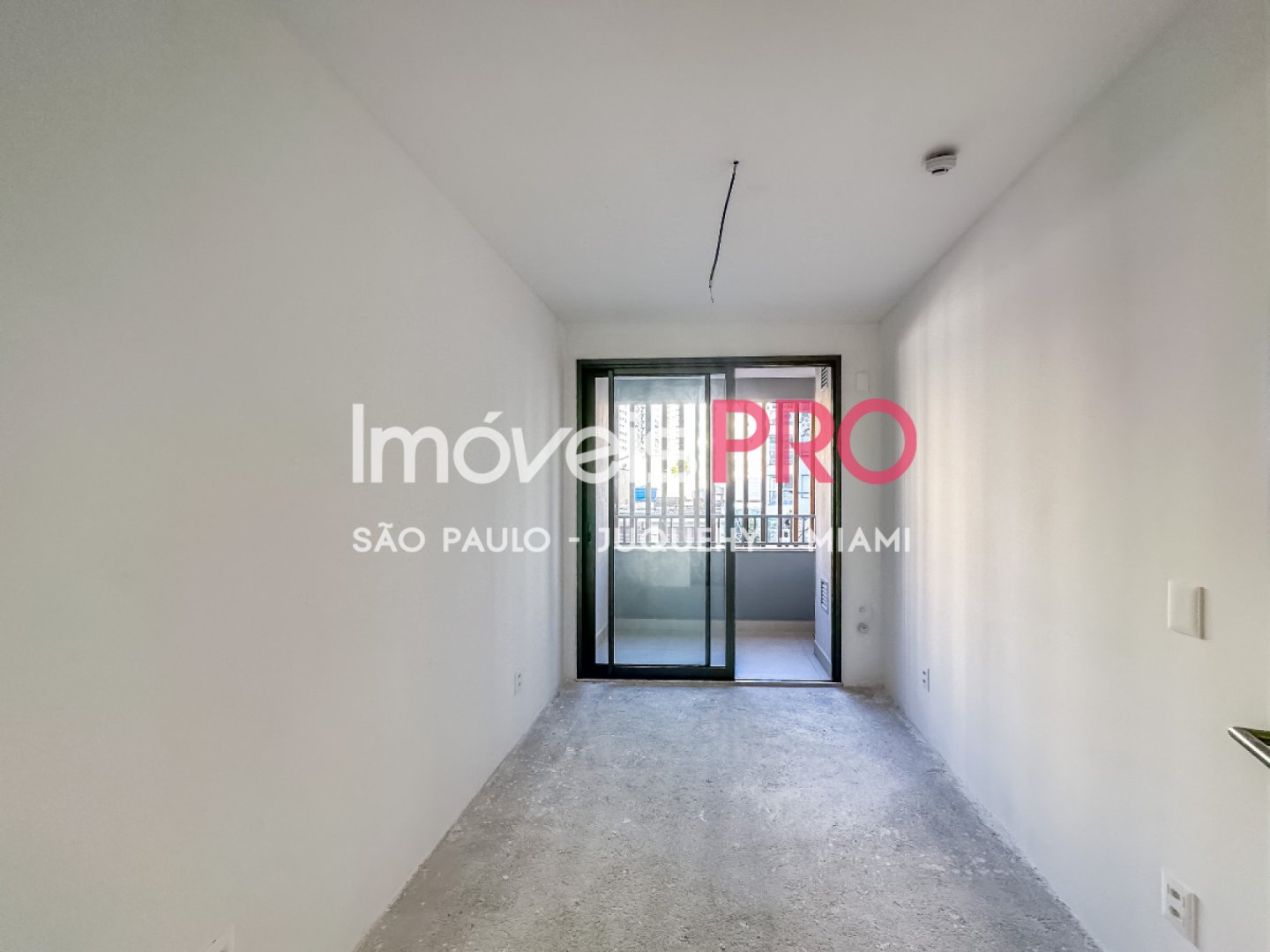Foto :: IP40419