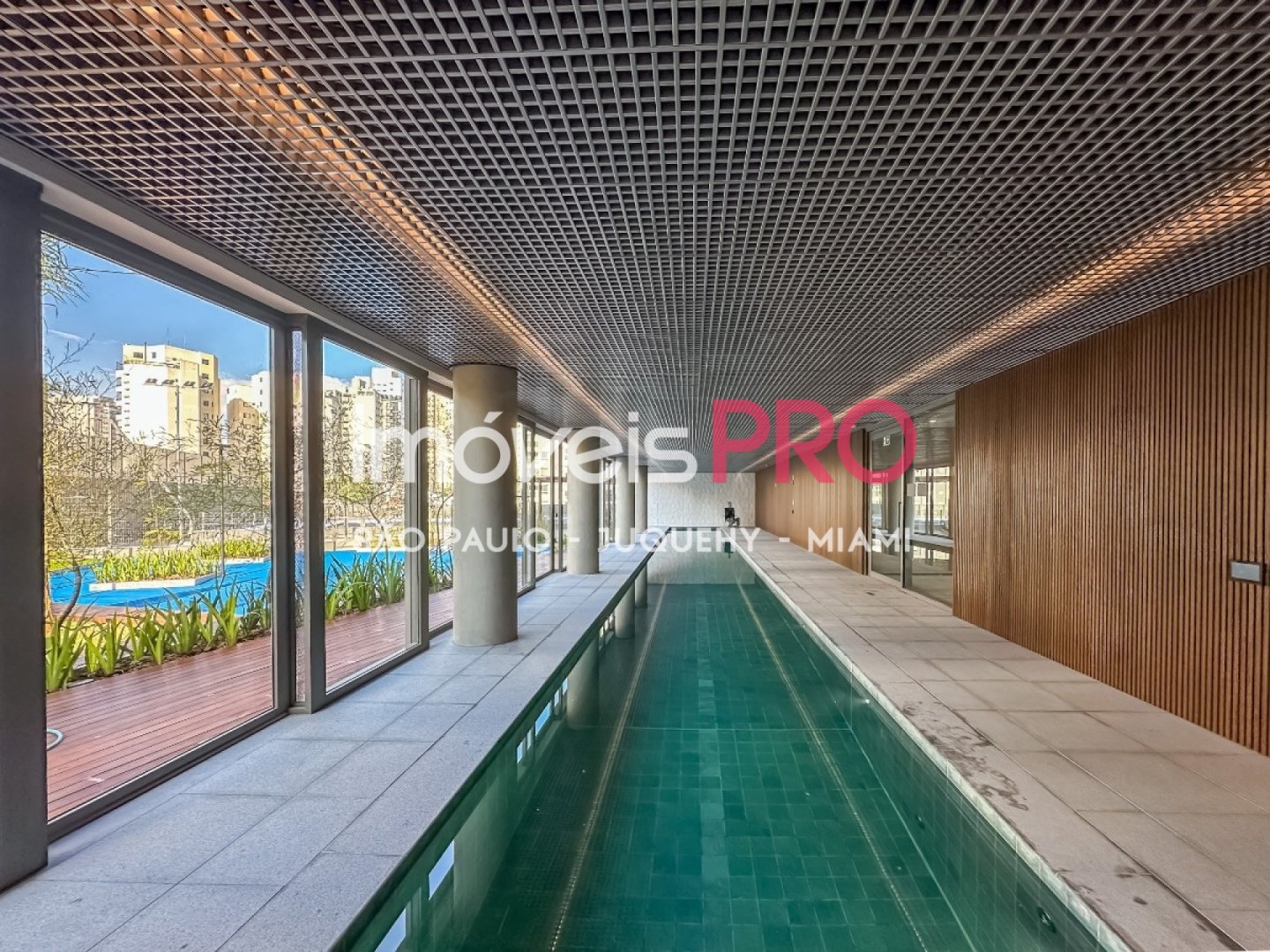 Foto :: https://assets.imoveispro.com.br/thumb/IP40419/apartamento-venda-alto-de-pinheiros_IP40419_29_1920x1080.jpg?