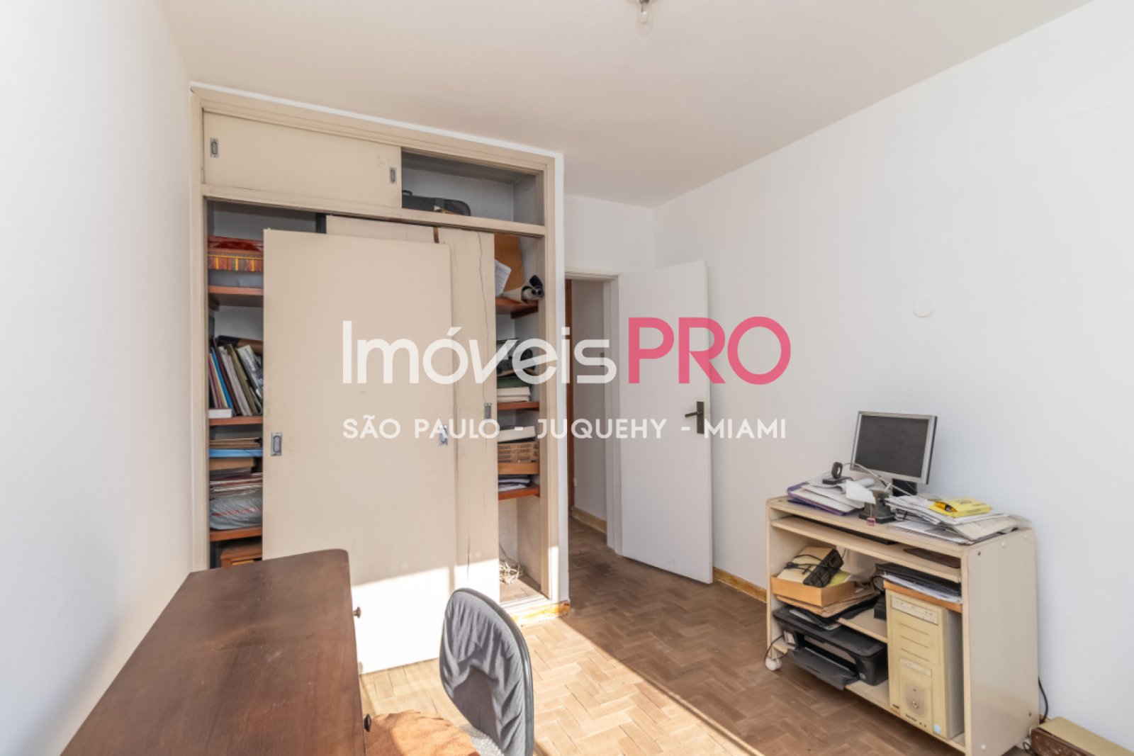 Foto :: https://assets.imoveispro.com.br/thumb/IP40422/casa-venda-paraiso_IP40422_11_1920x1080.jpg?