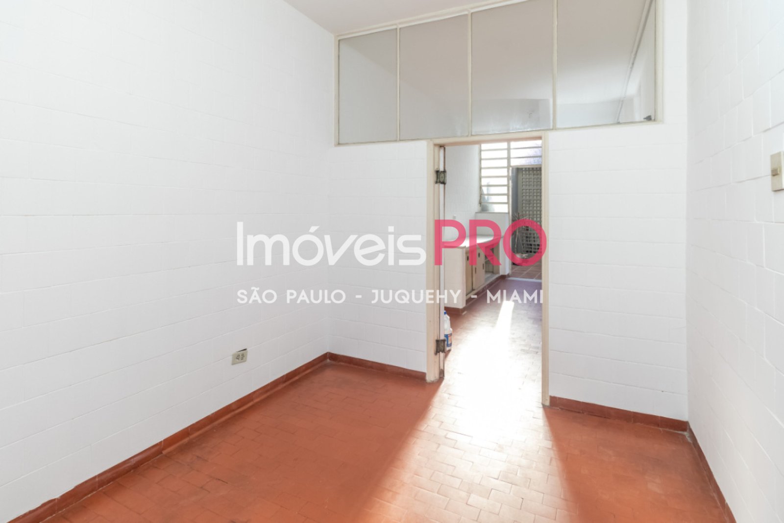 Foto :: IP40422
