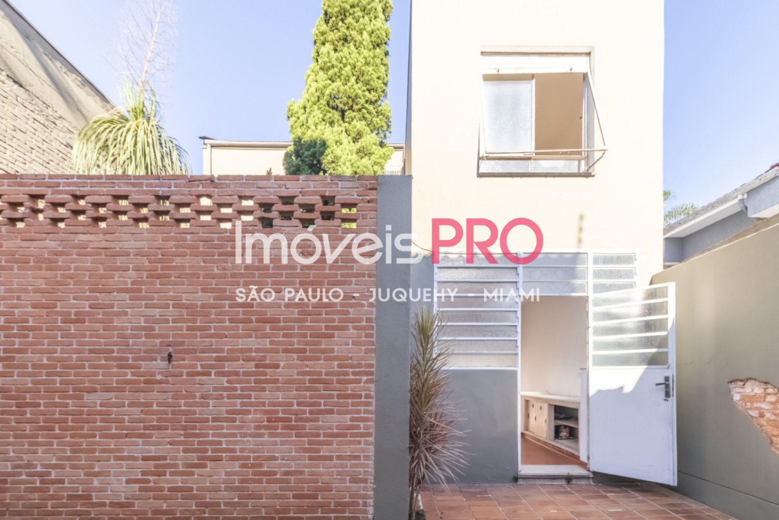 Foto :: https://assets.imoveispro.com.br/thumb/IP40422/casa-venda-paraiso_IP40422_35_1920x1080.jpg?