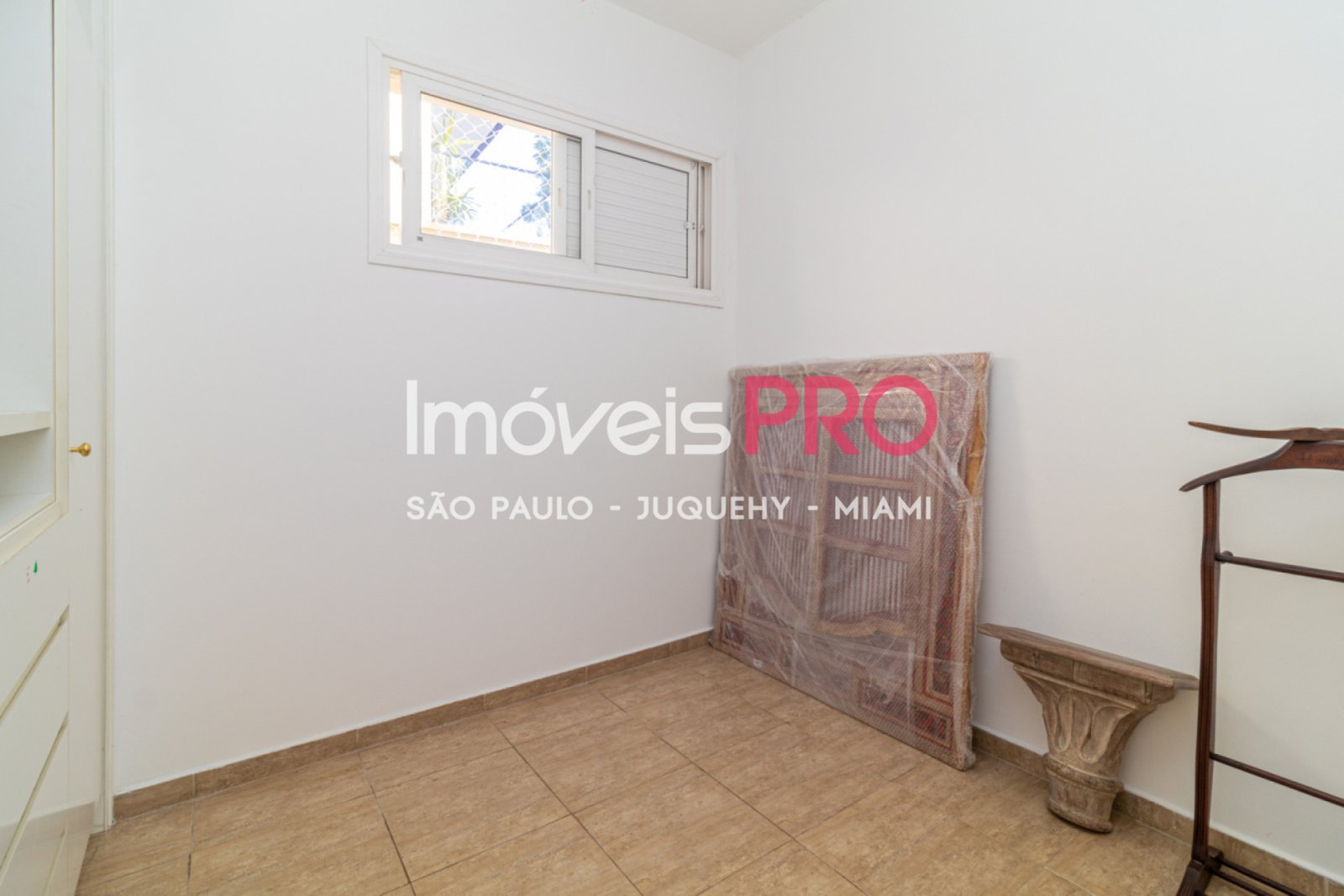 Foto :: IP40423