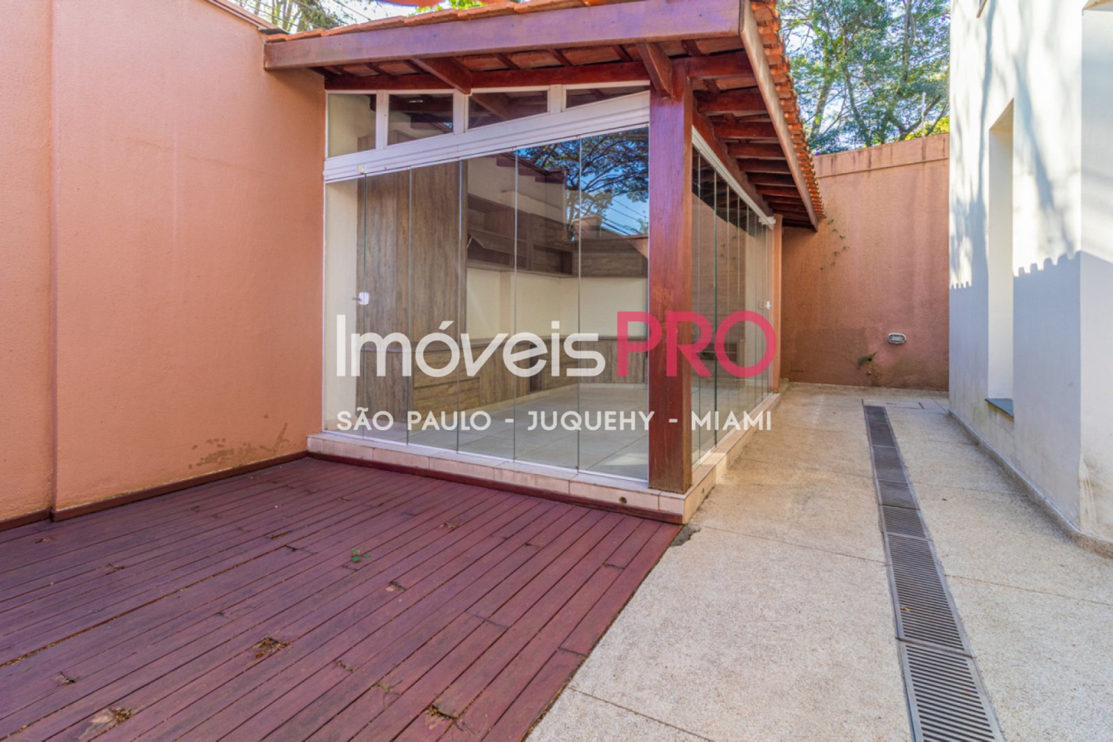 Foto :: https://assets.imoveispro.com.br/thumb/IP40423/sobrado-venda-jardim-dos-estados_IP40423_47_1920x1080.jpg?