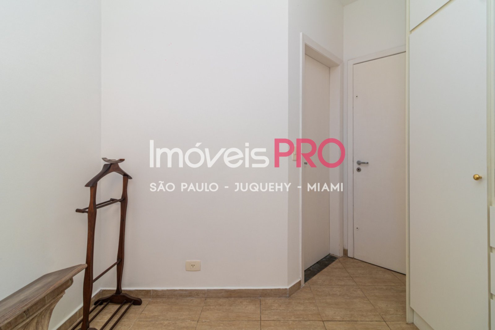 Foto :: IP40423