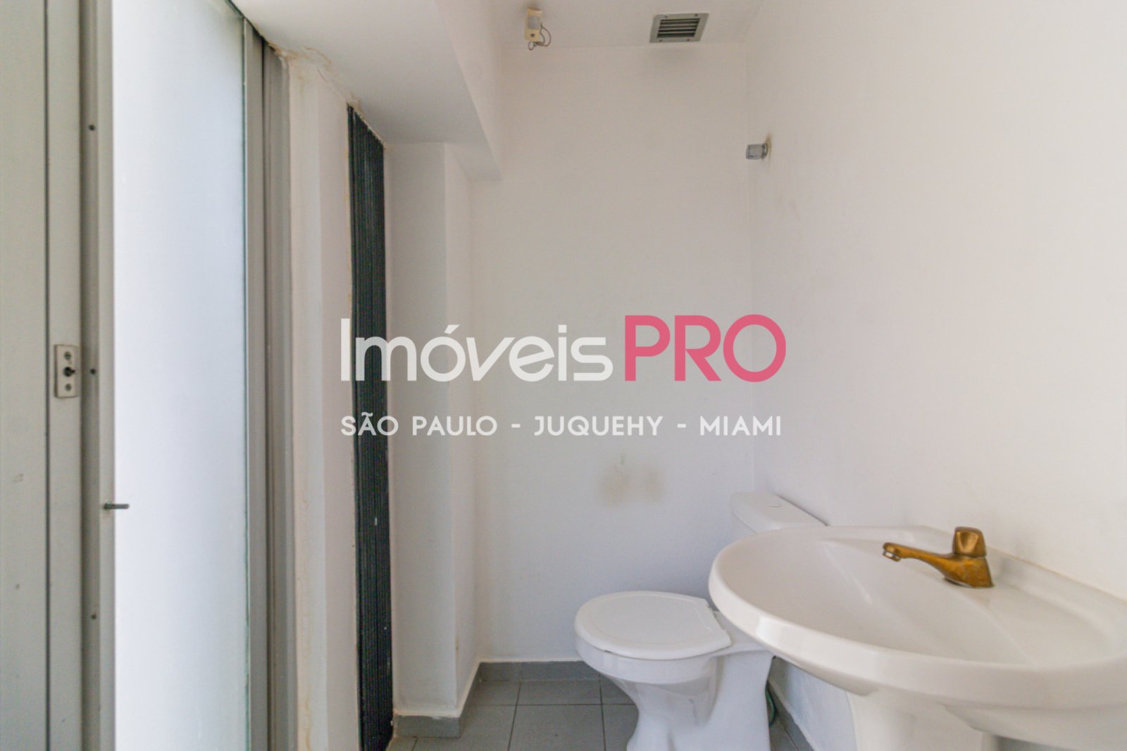 Foto :: https://assets.imoveispro.com.br/thumb/IP40430/laje-aluguel-cerqueira-cesar_IP40430_17_1920x1080.jpg?