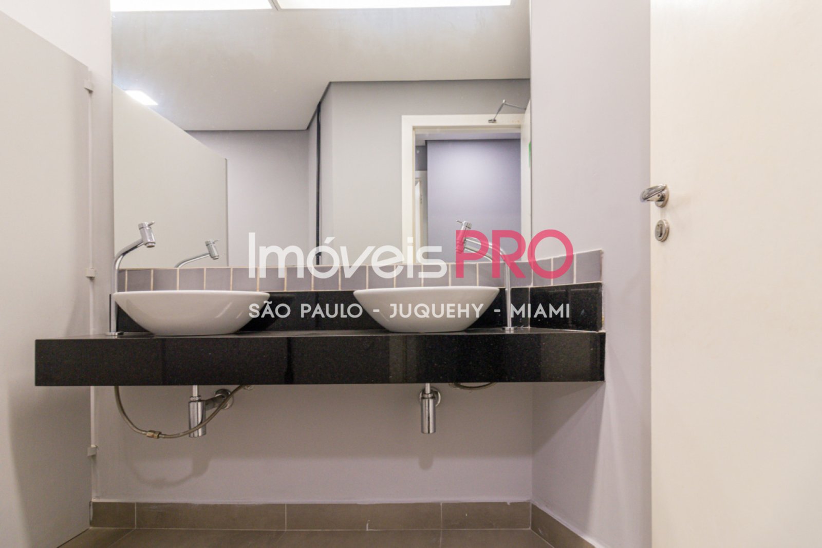 Foto :: IP40431