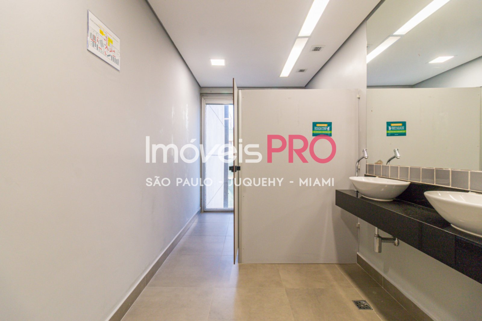Foto :: IP40431