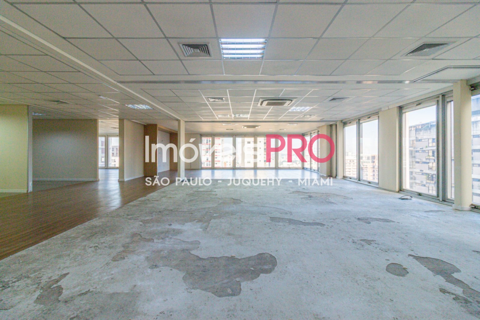 Foto :: IP40432
