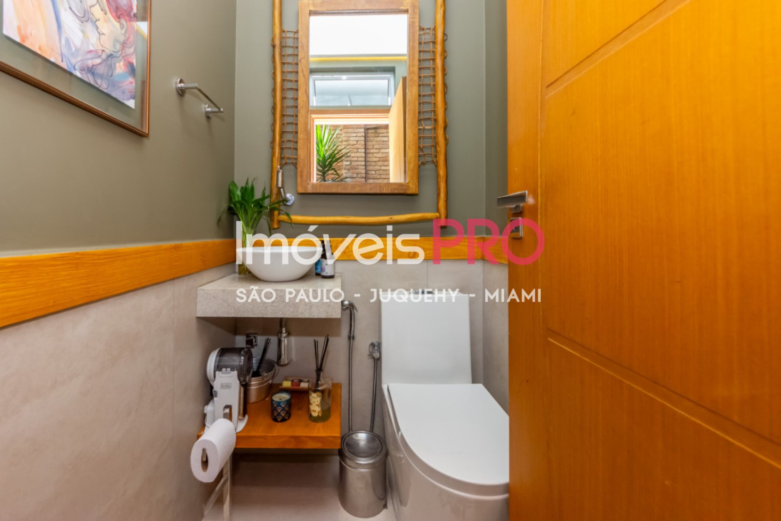 Foto :: IP40445