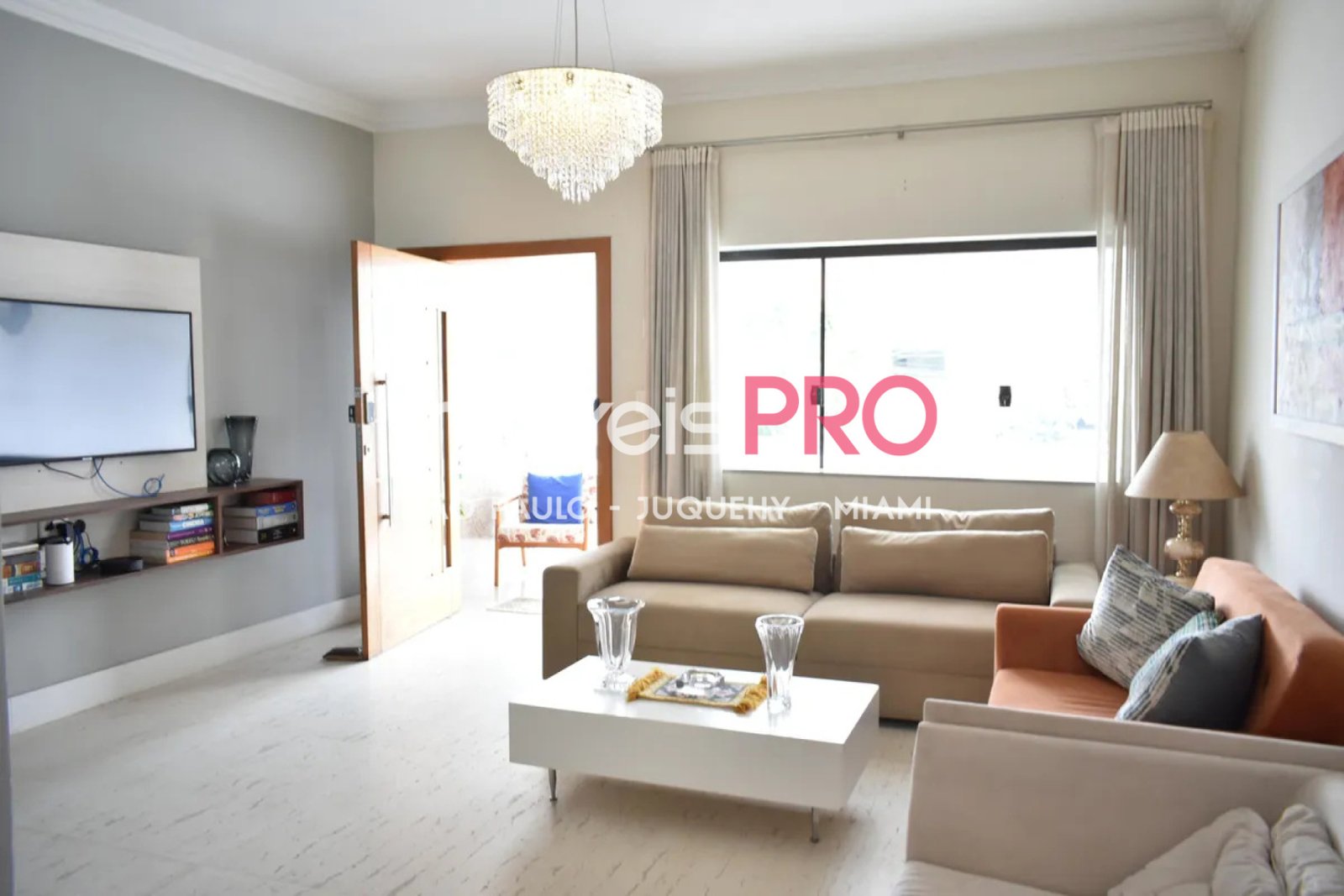Foto :: https://assets.imoveispro.com.br/thumb/IP40446/casa-venda-planalto-paulista_IP40446_11_1920x1080.jpg?