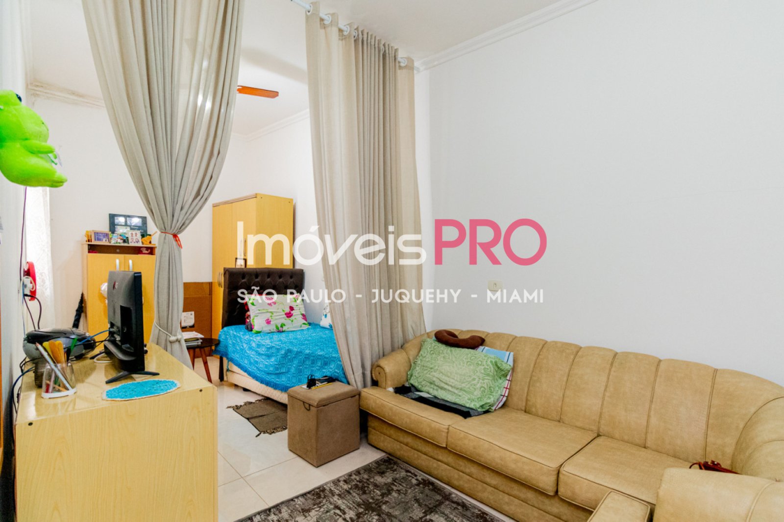 Foto :: IP40452