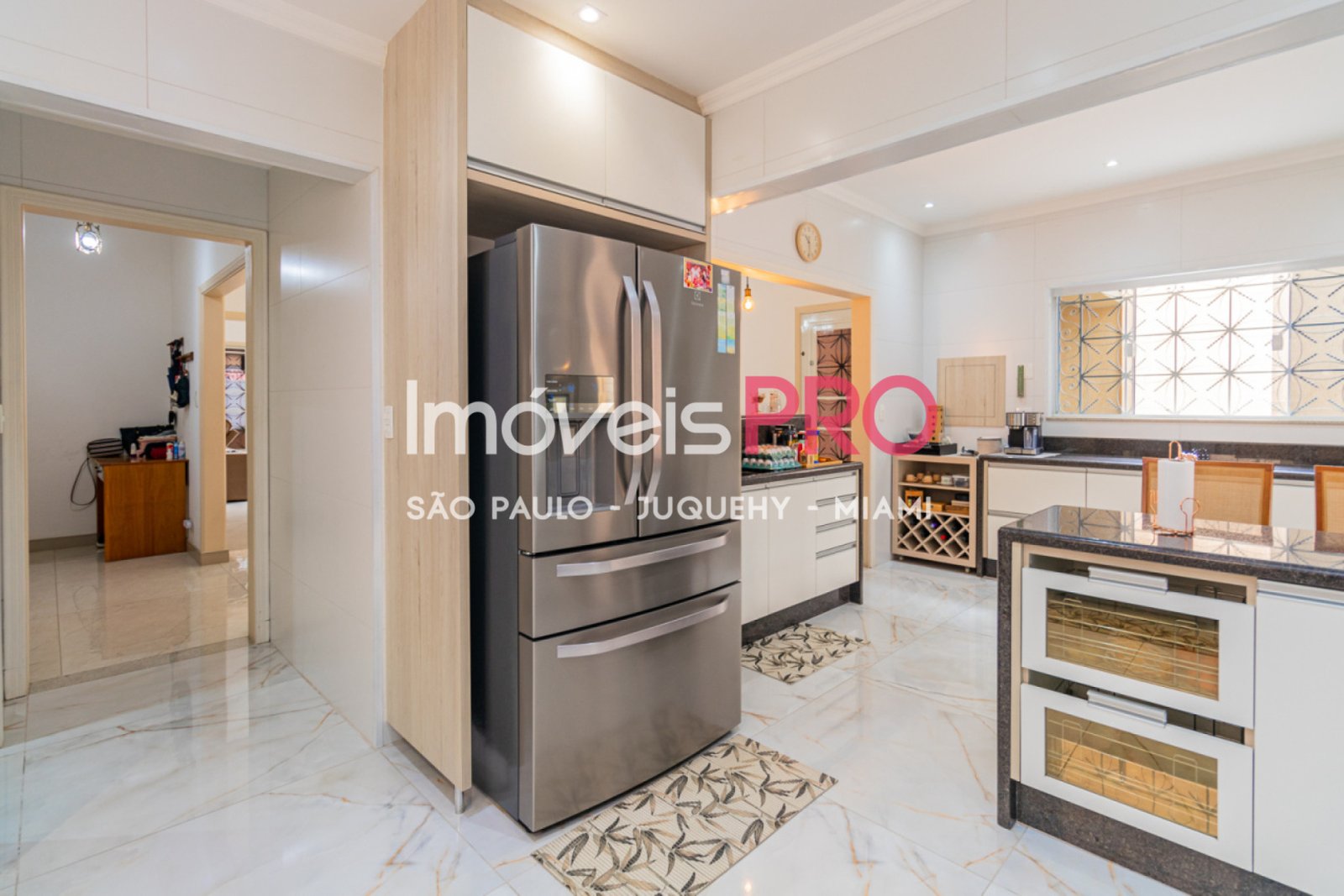 Foto :: https://assets.imoveispro.com.br/thumb/IP40452/casa-venda-saude_IP40452_29_1920x1080.jpg?