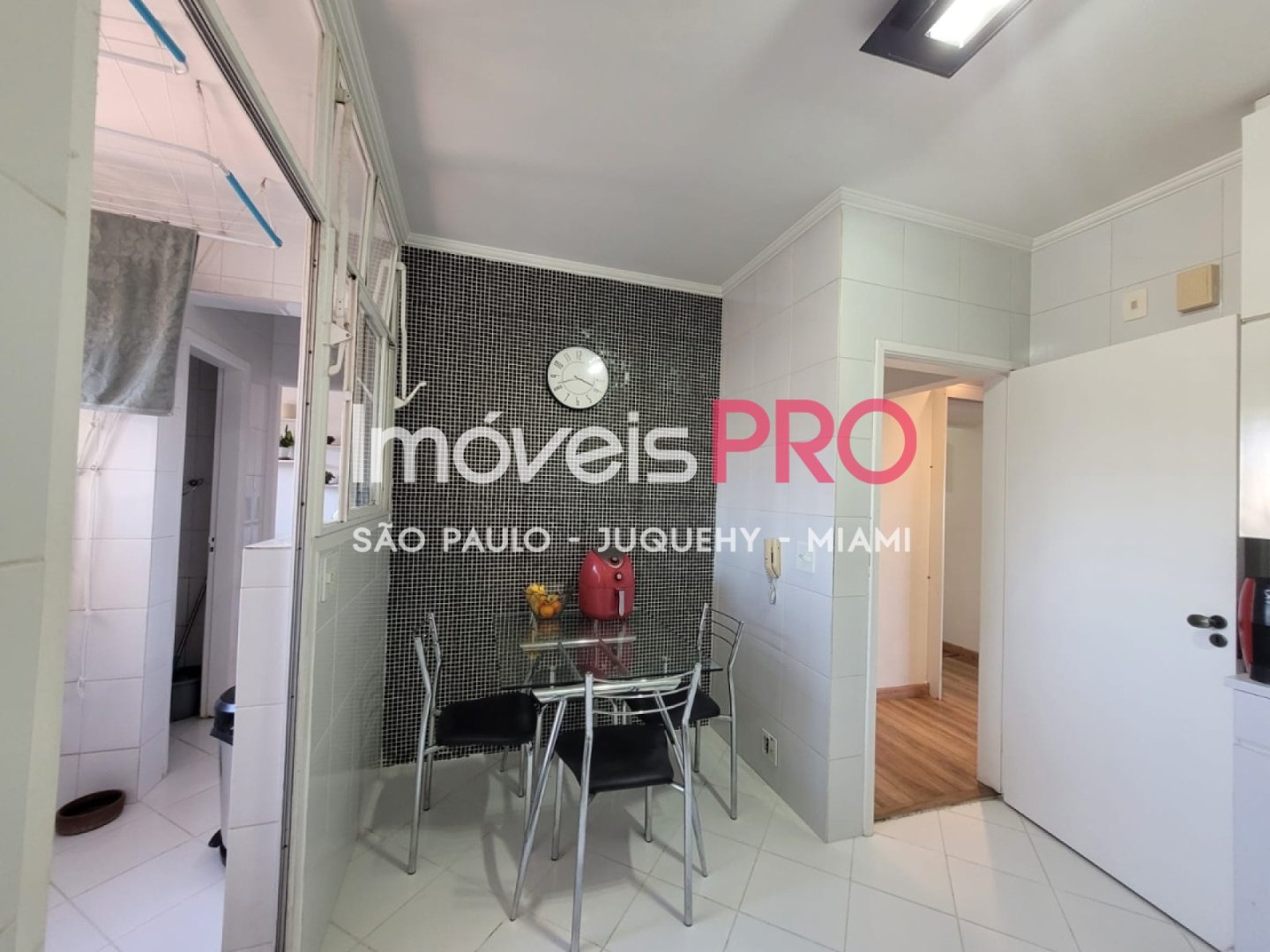 Foto :: https://assets.imoveispro.com.br/thumb/IP40481/apartamento-venda-chacara-santo-antonio-zona-sul_IP40481_11_1920x1080.jpg?