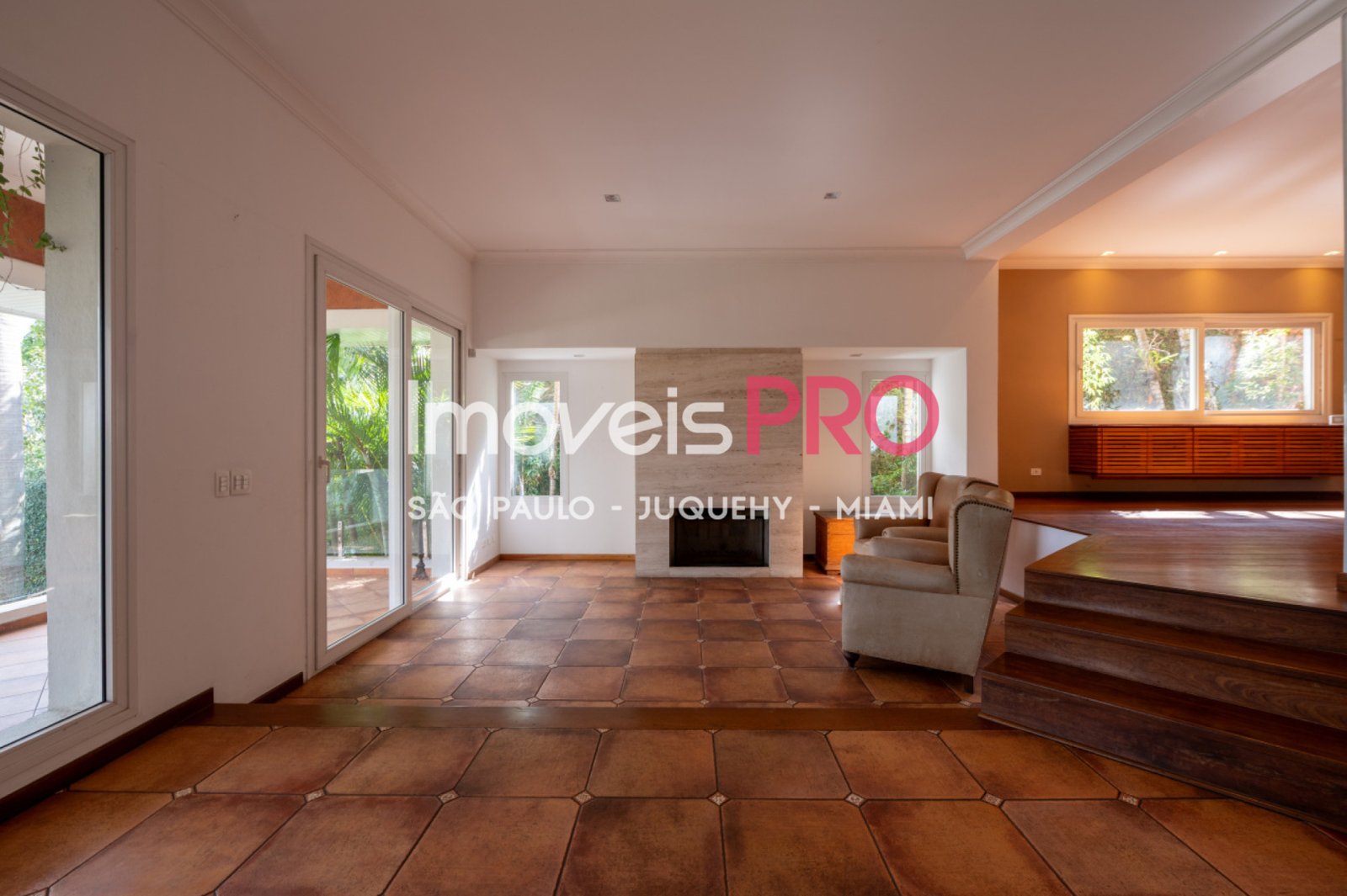 Foto :: https://assets.imoveispro.com.br/thumb/IP40482/sobrado-venda-jardim-leonor_IP40482_11_1920x1080.jpg?