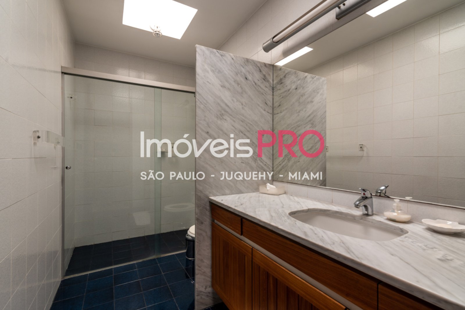 Foto :: IP40484