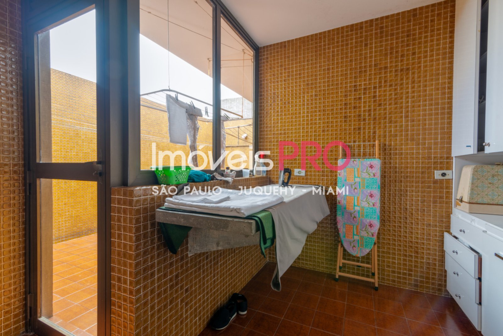 Foto :: IP40484