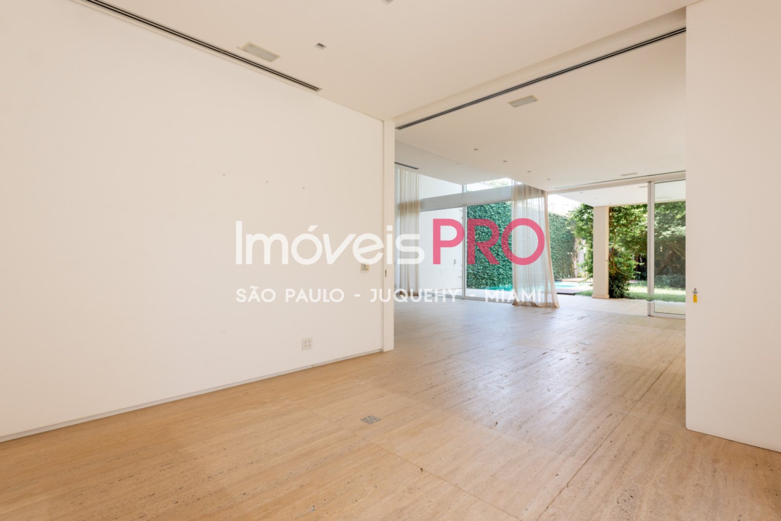 Foto :: IP40485