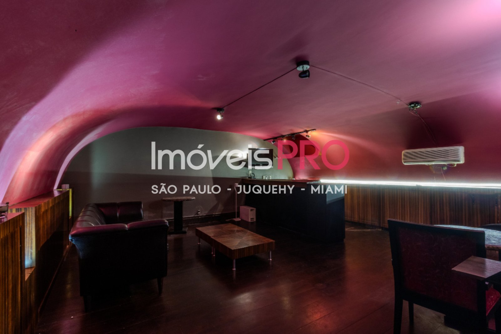 Foto :: IP40493