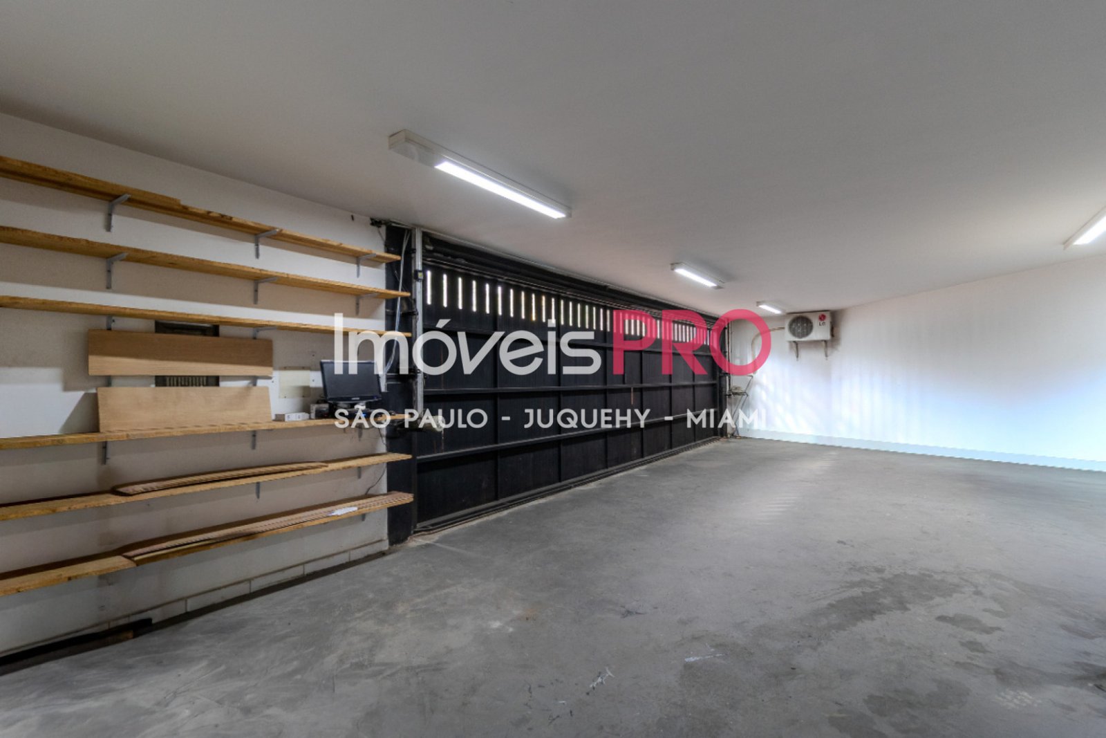 Foto :: https://assets.imoveispro.com.br/thumb/IP40493/casa-venda-chacara-santo-antonio-zona-sul_IP40493_71_1920x1080.jpg?