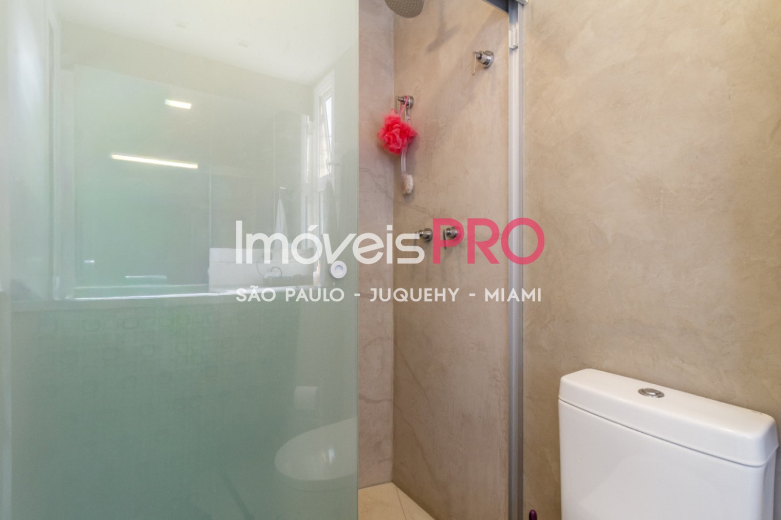 Foto :: IP40494