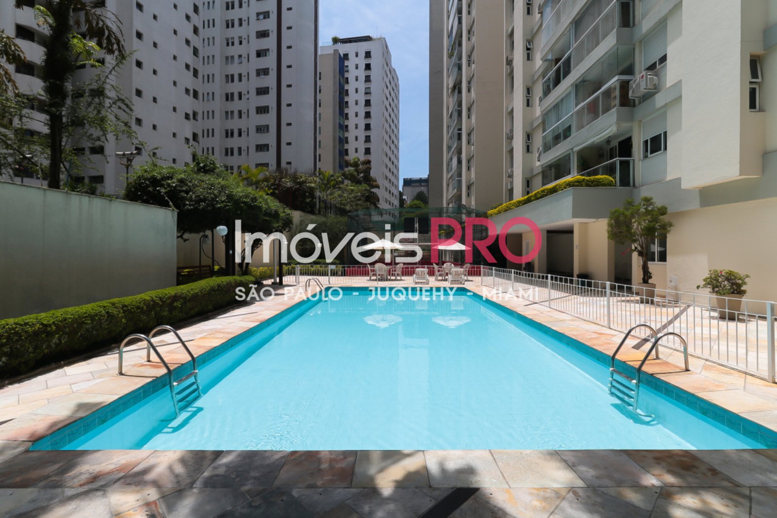 Foto :: IP40494