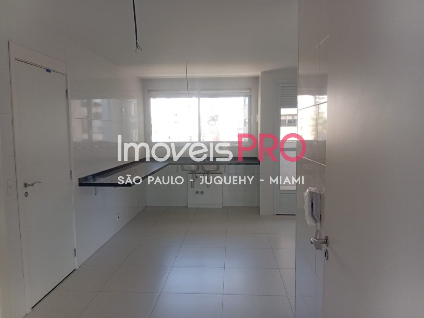 Foto :: https://assets.imoveispro.com.br/thumb/IP40498/apartamento-venda-moema_IP40498_11_1920x1080.jpg?