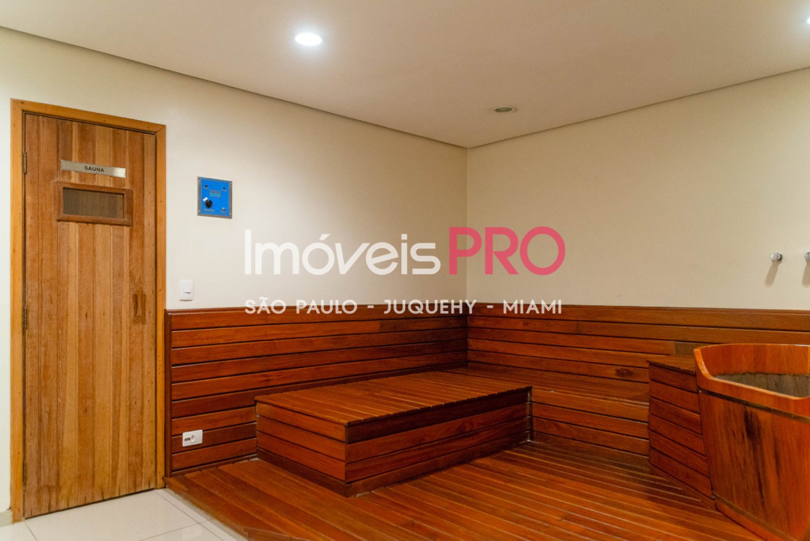 Foto :: IP40499