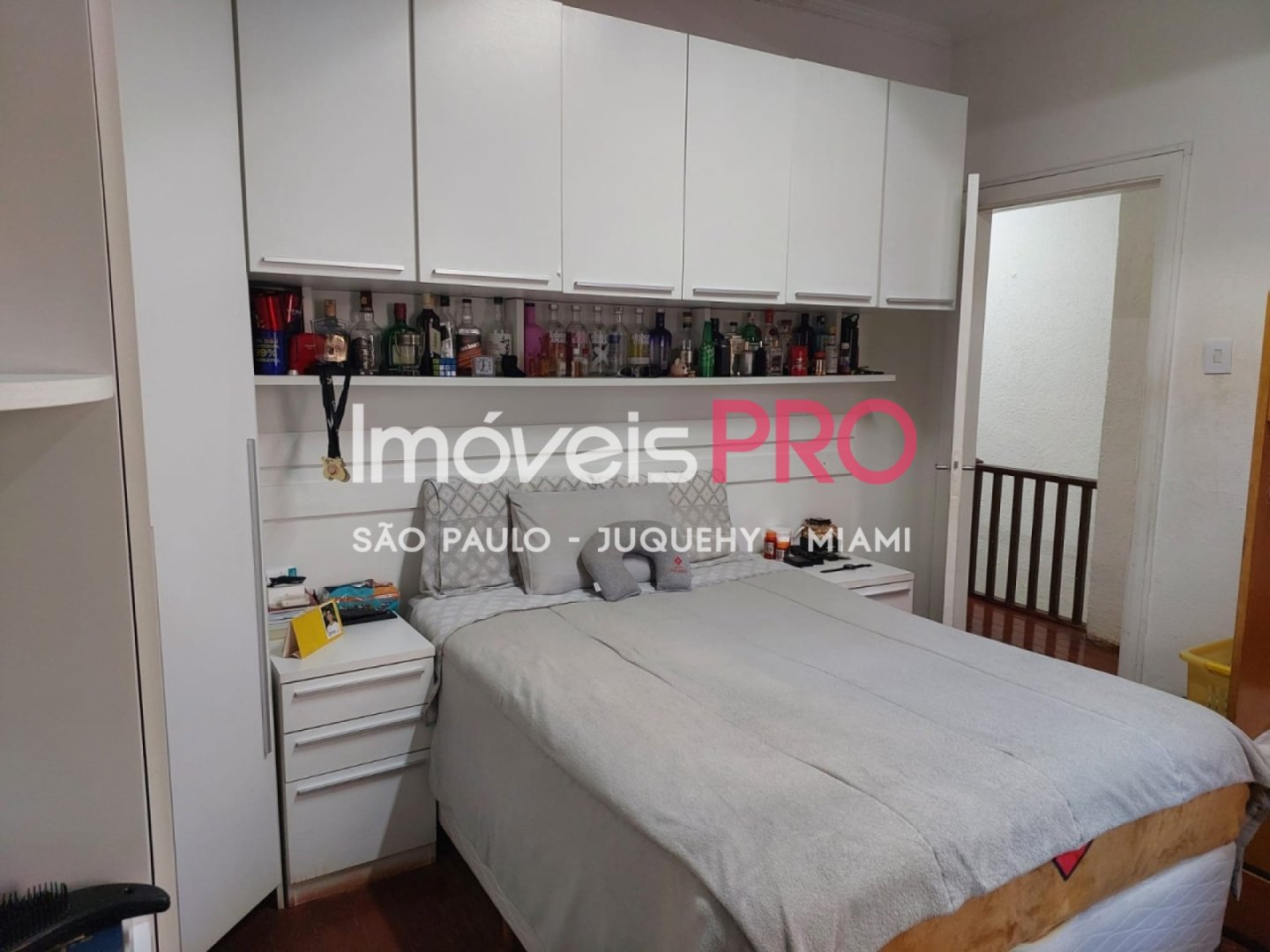 Foto :: https://assets.imoveispro.com.br/thumb/IP40501/casa-venda-pinheiros_IP40501_17_1920x1080.jpg?