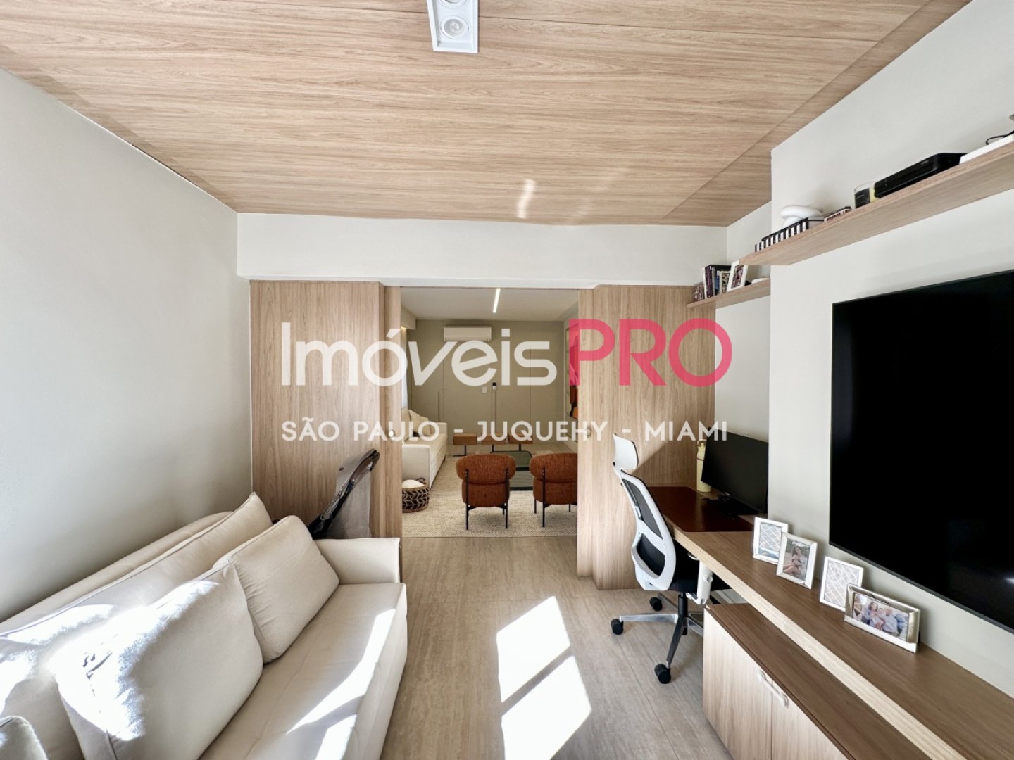 Foto :: IP40502