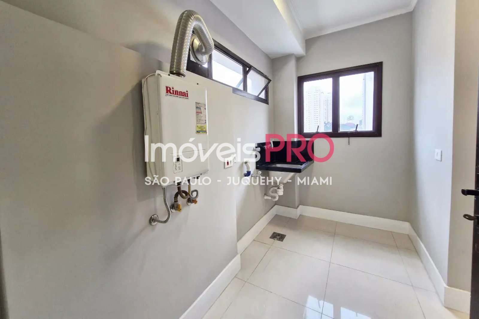 Foto :: IP40504