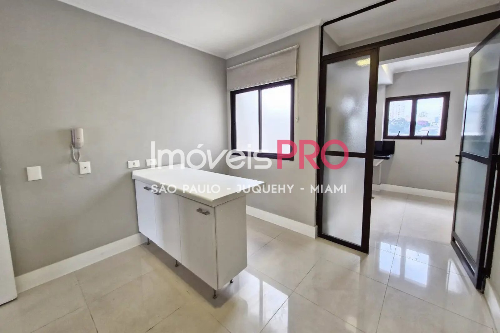 Foto :: https://assets.imoveispro.com.br/thumb/IP40505/apartamento-venda-chacara-inglesa_IP40505_11_1920x1080.jpg?