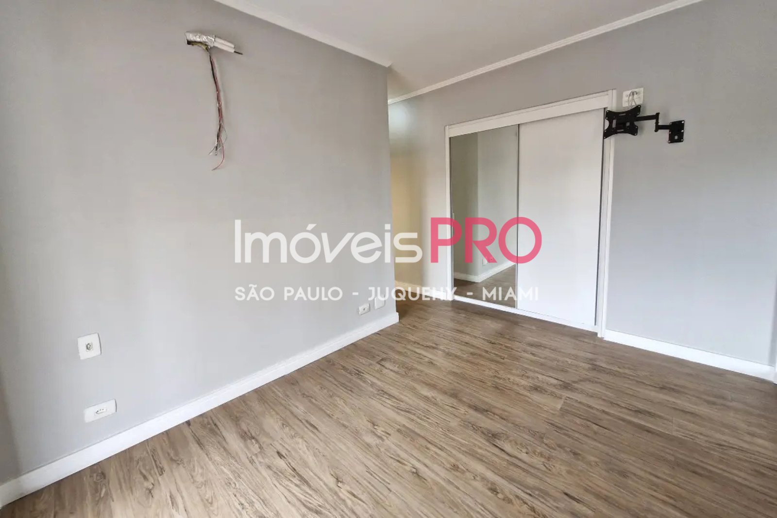 Foto :: https://assets.imoveispro.com.br/thumb/IP40505/apartamento-venda-chacara-inglesa_IP40505_23_1920x1080.jpg?