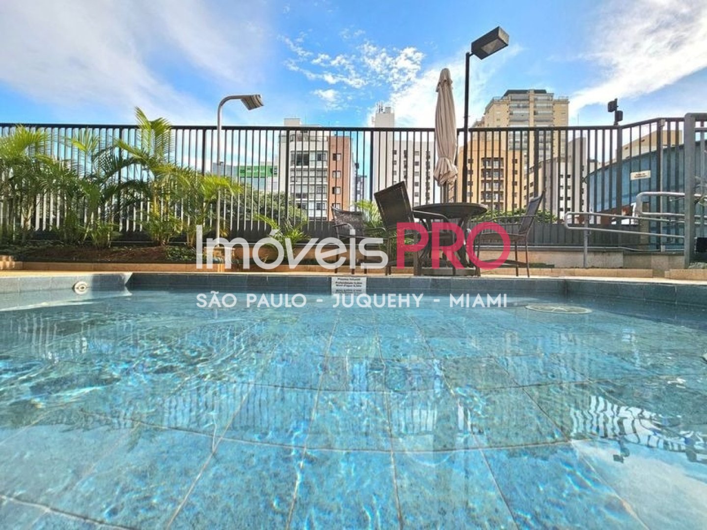 Foto :: IP40537