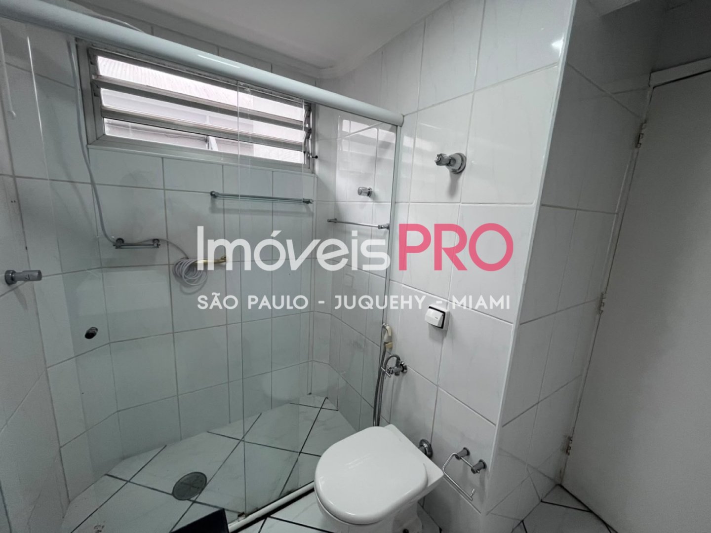 Foto :: https://assets.imoveispro.com.br/thumb/IP40540/apartamento-venda-moema_IP40540_17_1920x1080.jpg?