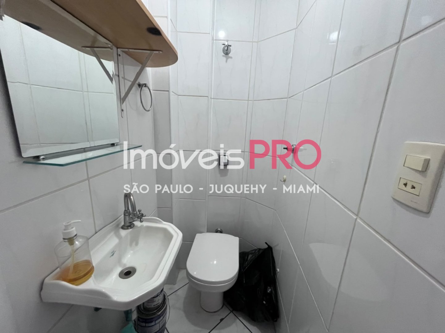 Foto :: IP40540