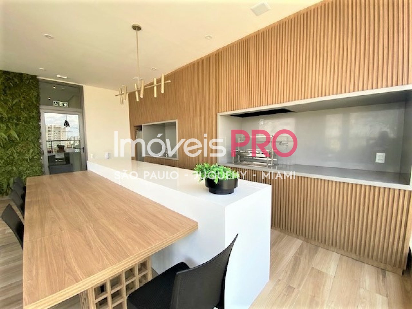 Foto :: IP40546