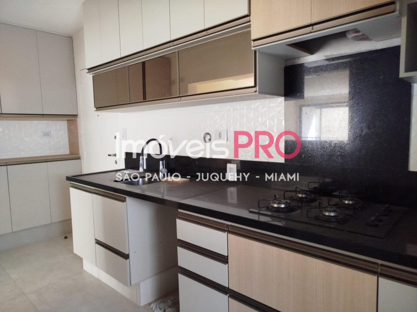 Foto :: https://assets.imoveispro.com.br/thumb/IP40551/apartamento-venda-moema-indios_IP40551_11_1920x1080.jpg?