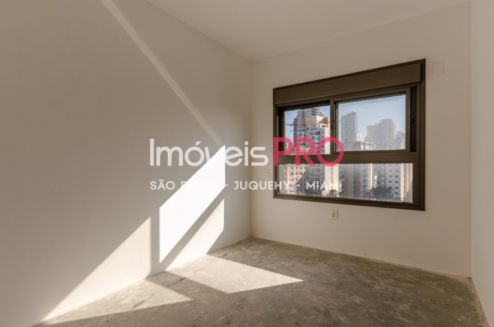Foto :: IP40563