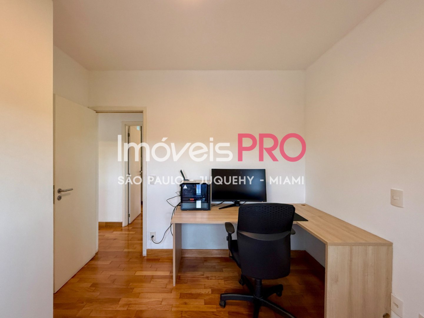 Foto :: IP40565